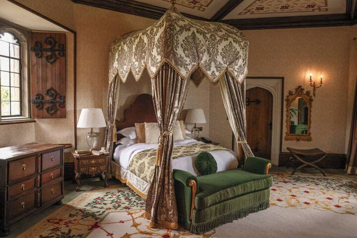 Room 40 of 123