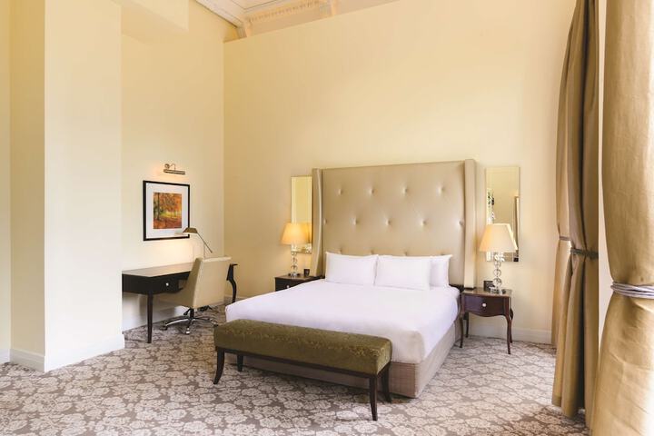 Room 55 of 100