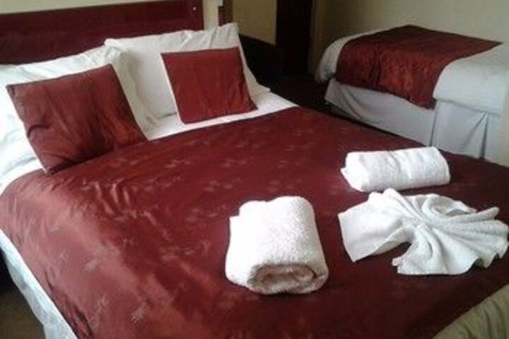 Room 5 of 14
