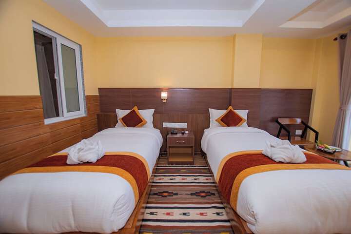 Room 32 of 78