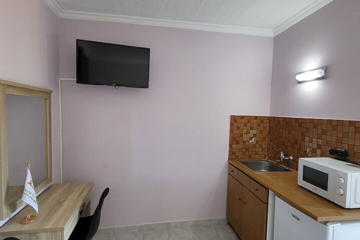 Room 8 of 29