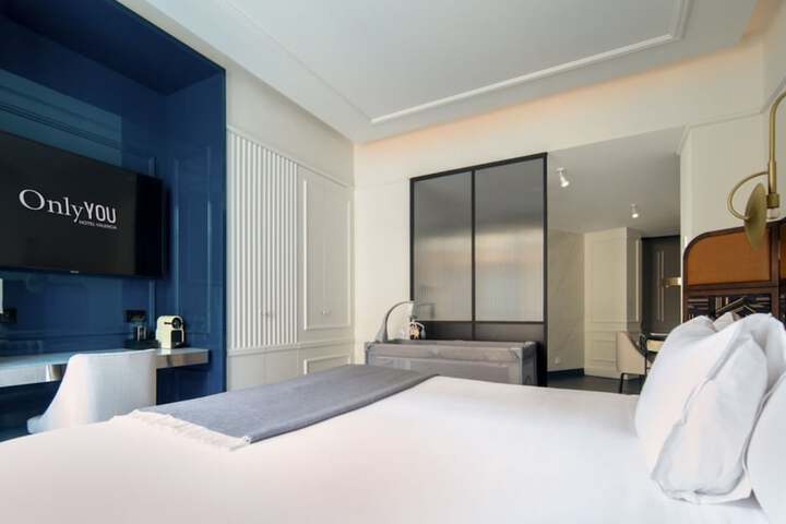 Room 17 of 89