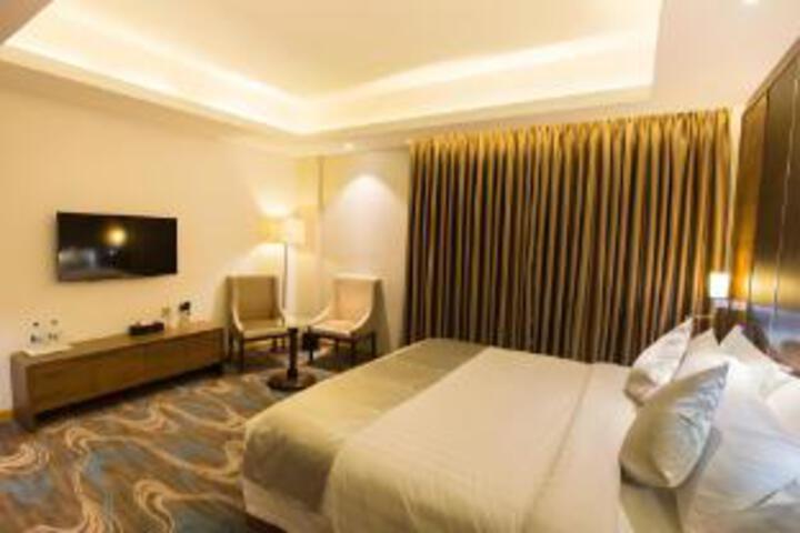 Room 22 of 22