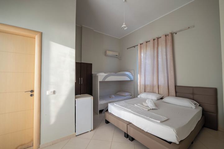 Room 29 of 96