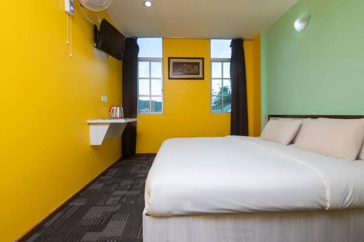 Room 5 of 19