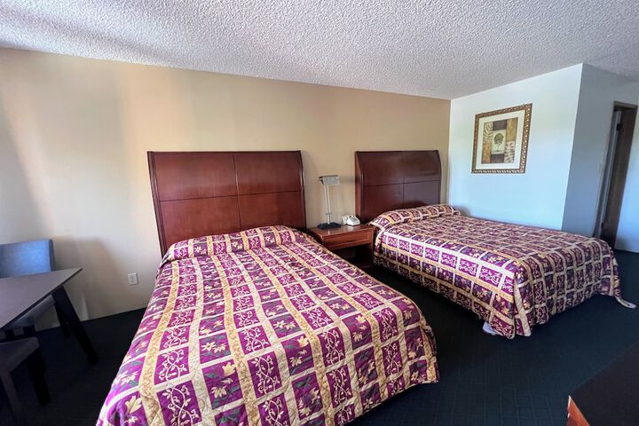 Room 12 of 35
