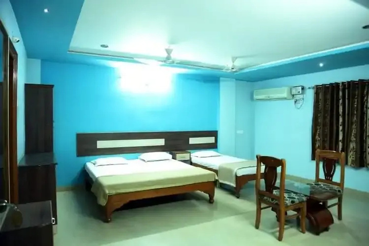 Room 4 of 5