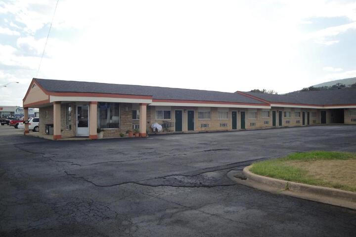 Poteau Inn