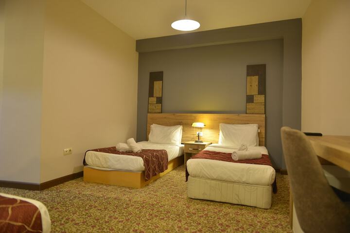 Room 17 of 46