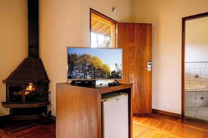 Room 2 of 48