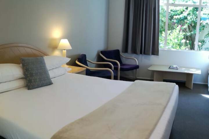 Room 3 of 30