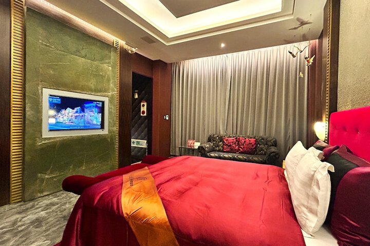 Room 41 of 97