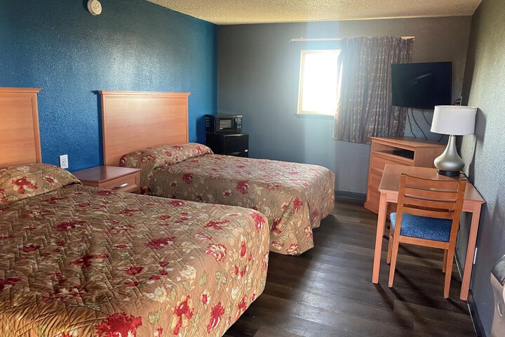 Room 5 of 20