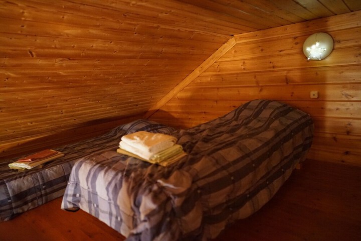 Room 5 of 53