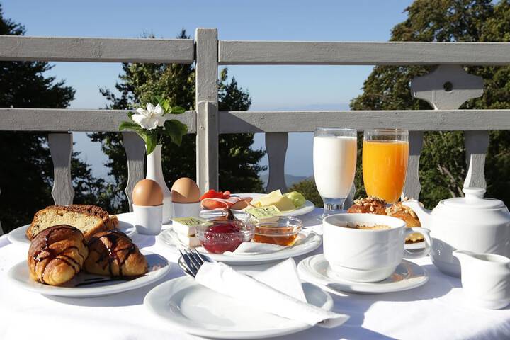 Breakfast/Coffee Service 47 of 67