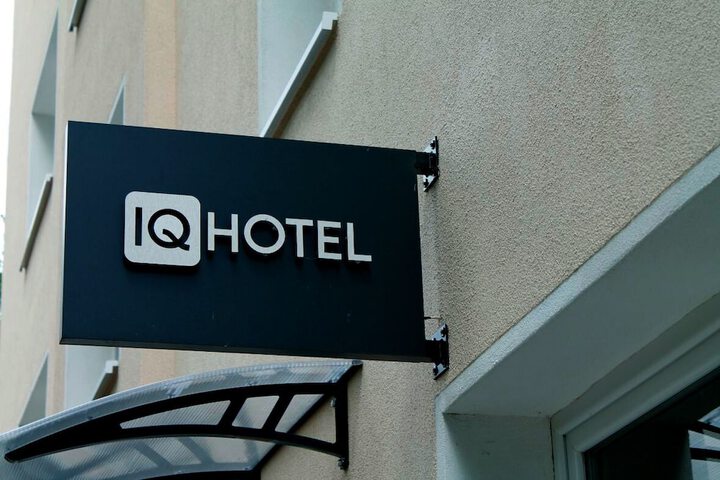 Hotel 62 of 63