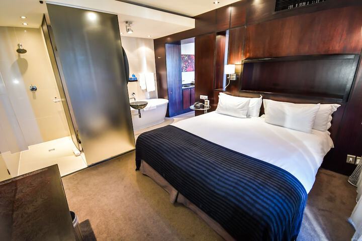 Room 12 of 56