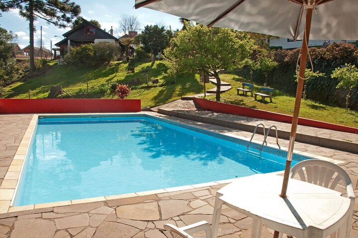 Pool 72 of 88