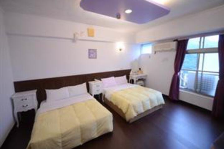Room 3 of 5