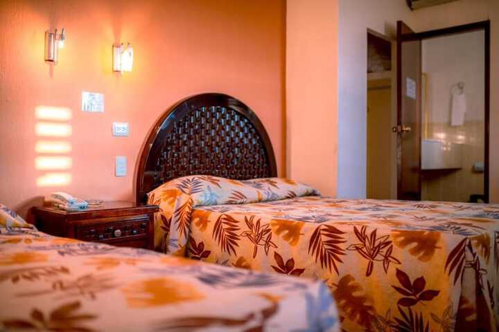 Room 7 of 17