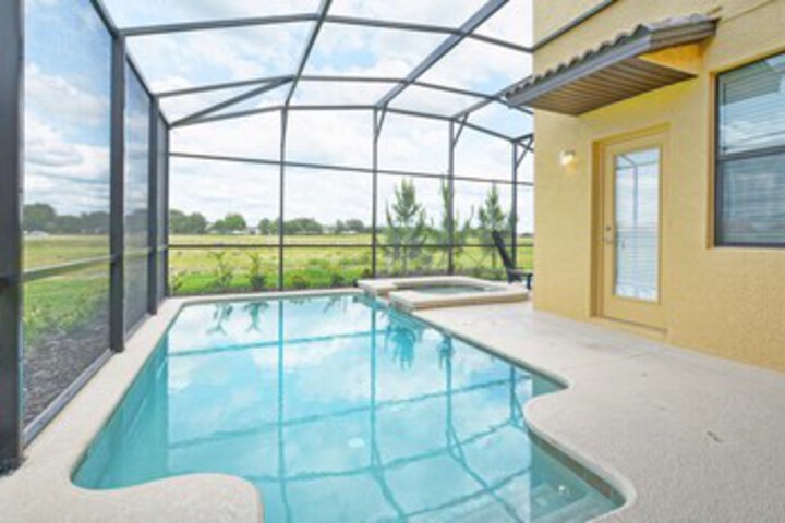 Solterra 5 Bedroom House w Pool - 7037SR