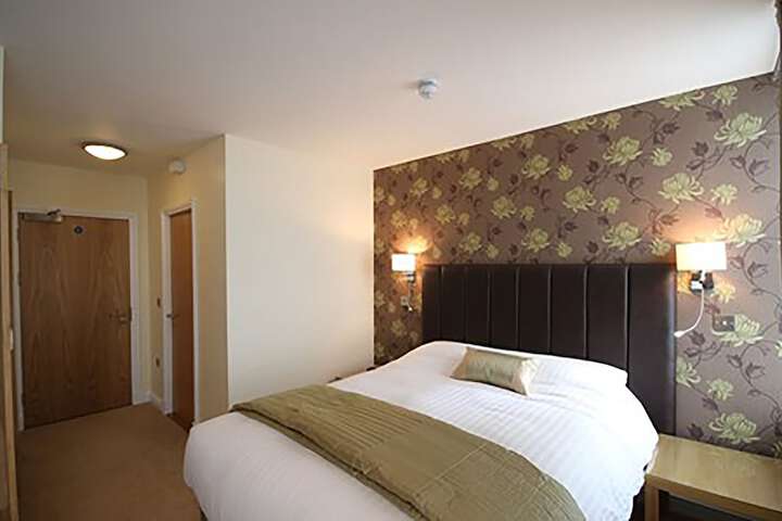 Room 7 of 35