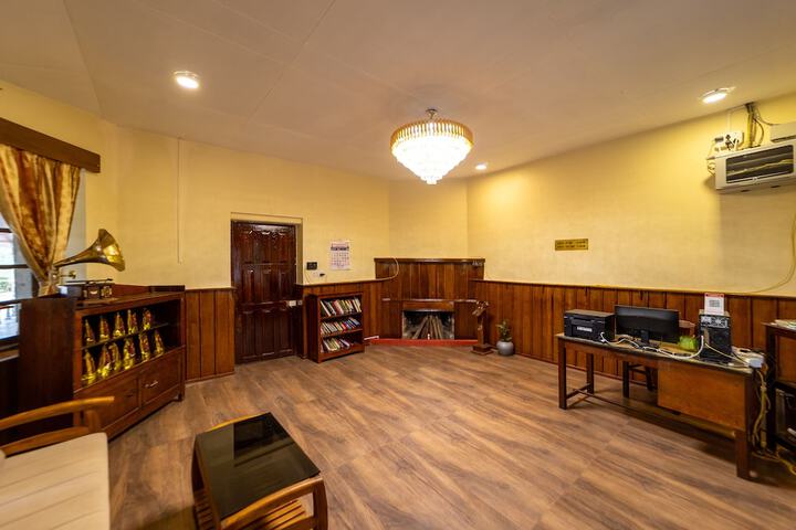 Hotel Interior 3 of 29