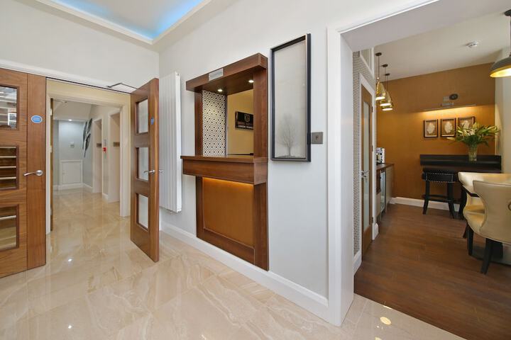 Hotel Interior 6 of 171