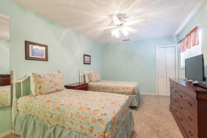211 W Oleander in South Padre Island, TX
