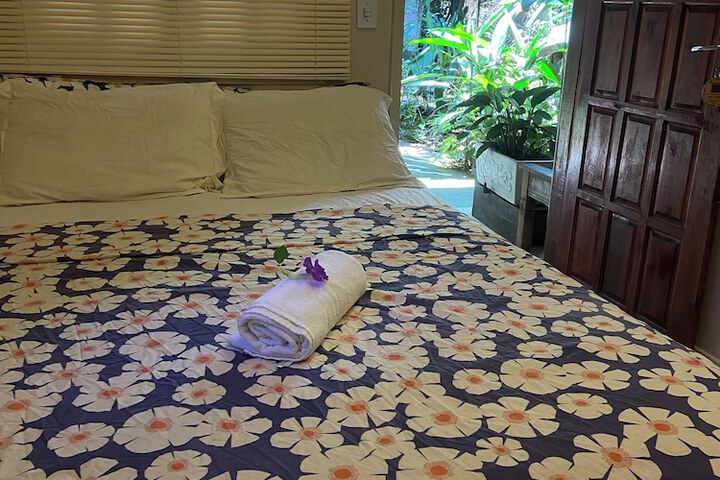 Room 7 of 76
