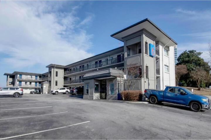 Motel 6 National City CA