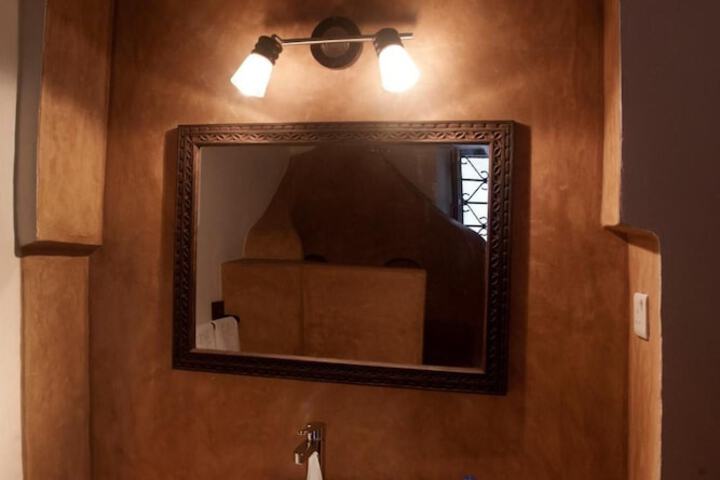 Vanity Photo