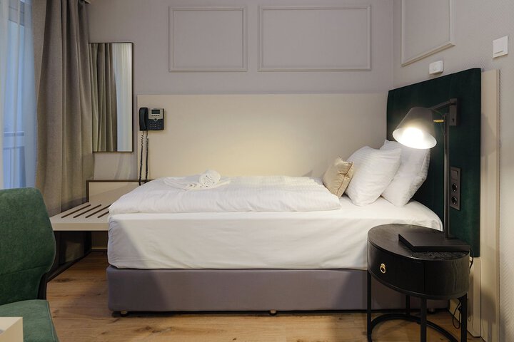 Room 20 of 95