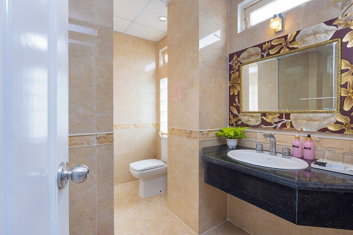 Bathroom Interior Photo