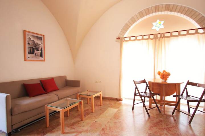 Room 15 of 47