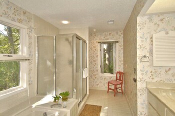 Room 2 of 23