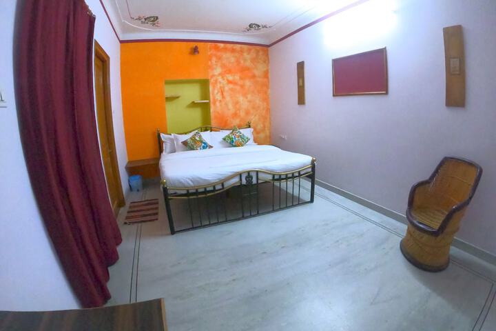 Room 16 of 56