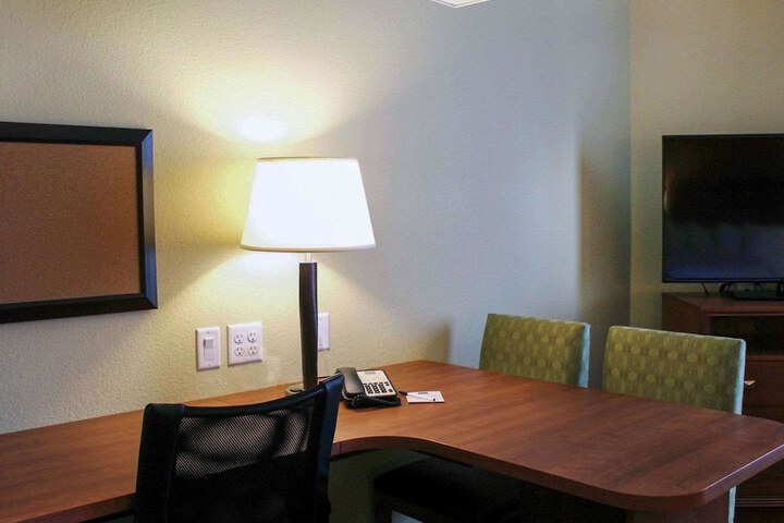 Room 17 of 84