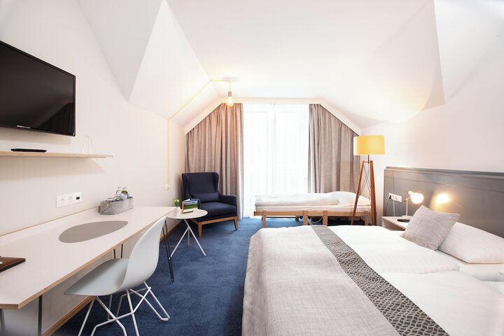 Room 7 of 23