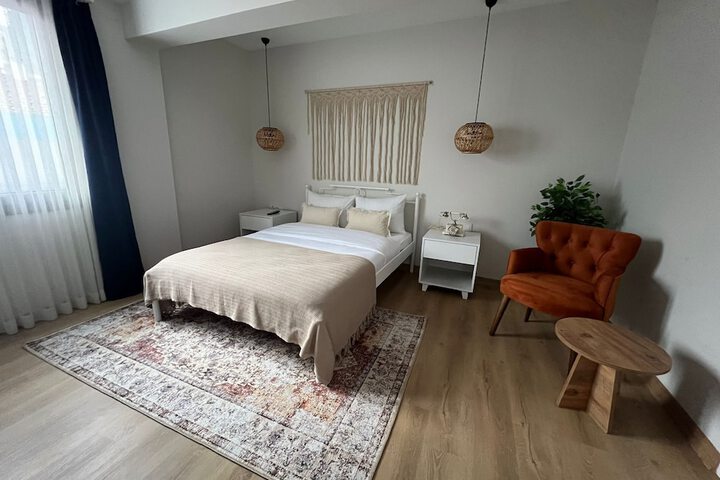 Room 22 of 35