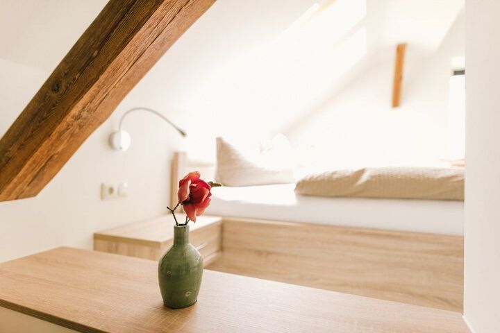 Room 2 of 19