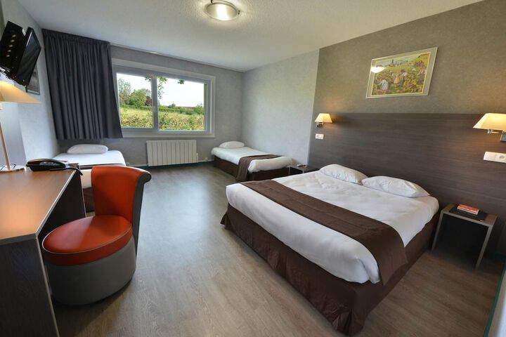 Room 9 of 41