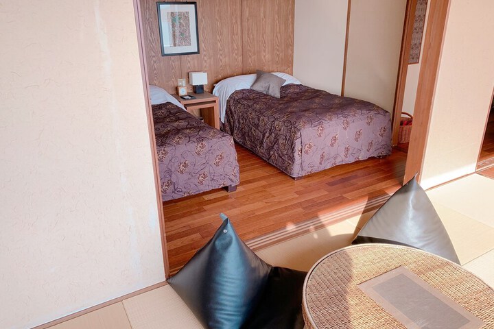 Room 29 of 85