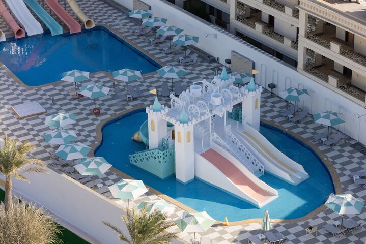 Pool 33 of 100