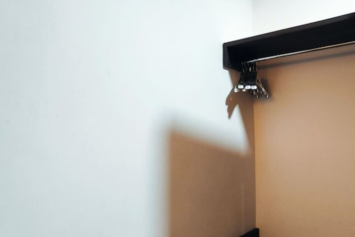 Room 45 of 76