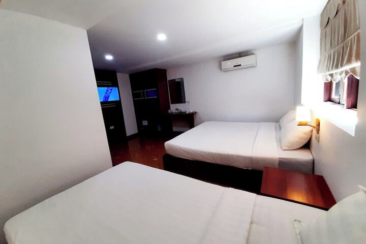Room 64 of 155