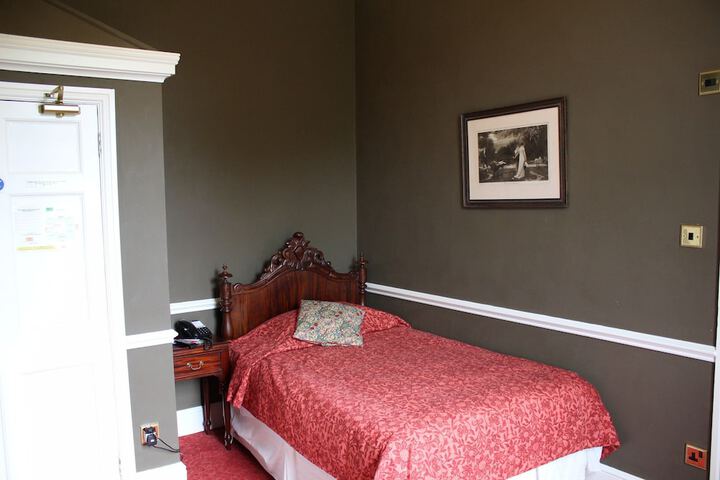 Room 31 of 74