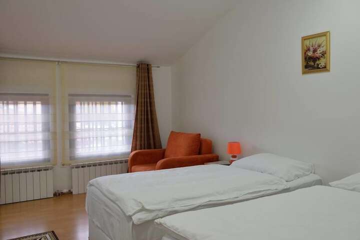 Room 5 of 23