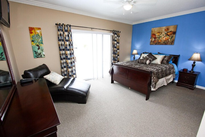 Room 3 of 46