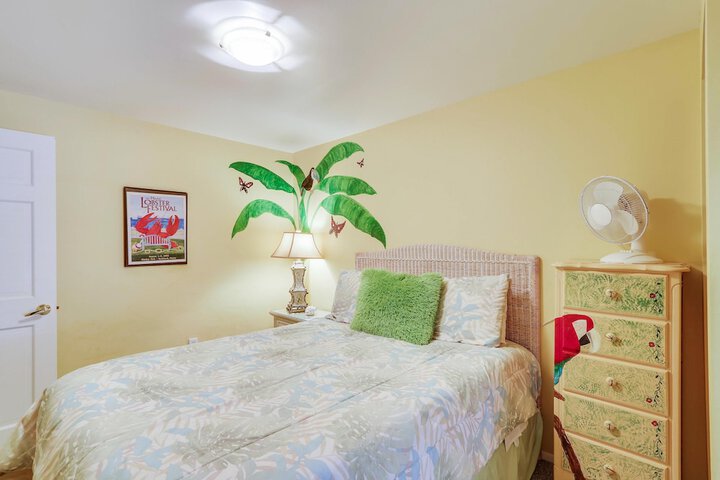 Room 8 of 191